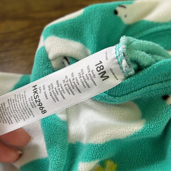 5 for $20 Carter’s Thick Polar Bear Zip Up Footsie - Picture 11 of 11